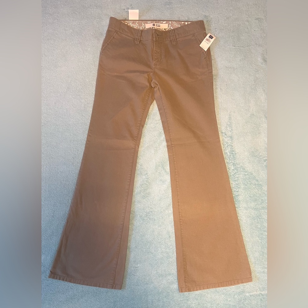 GAP Original Flare Khakis - 8 Long